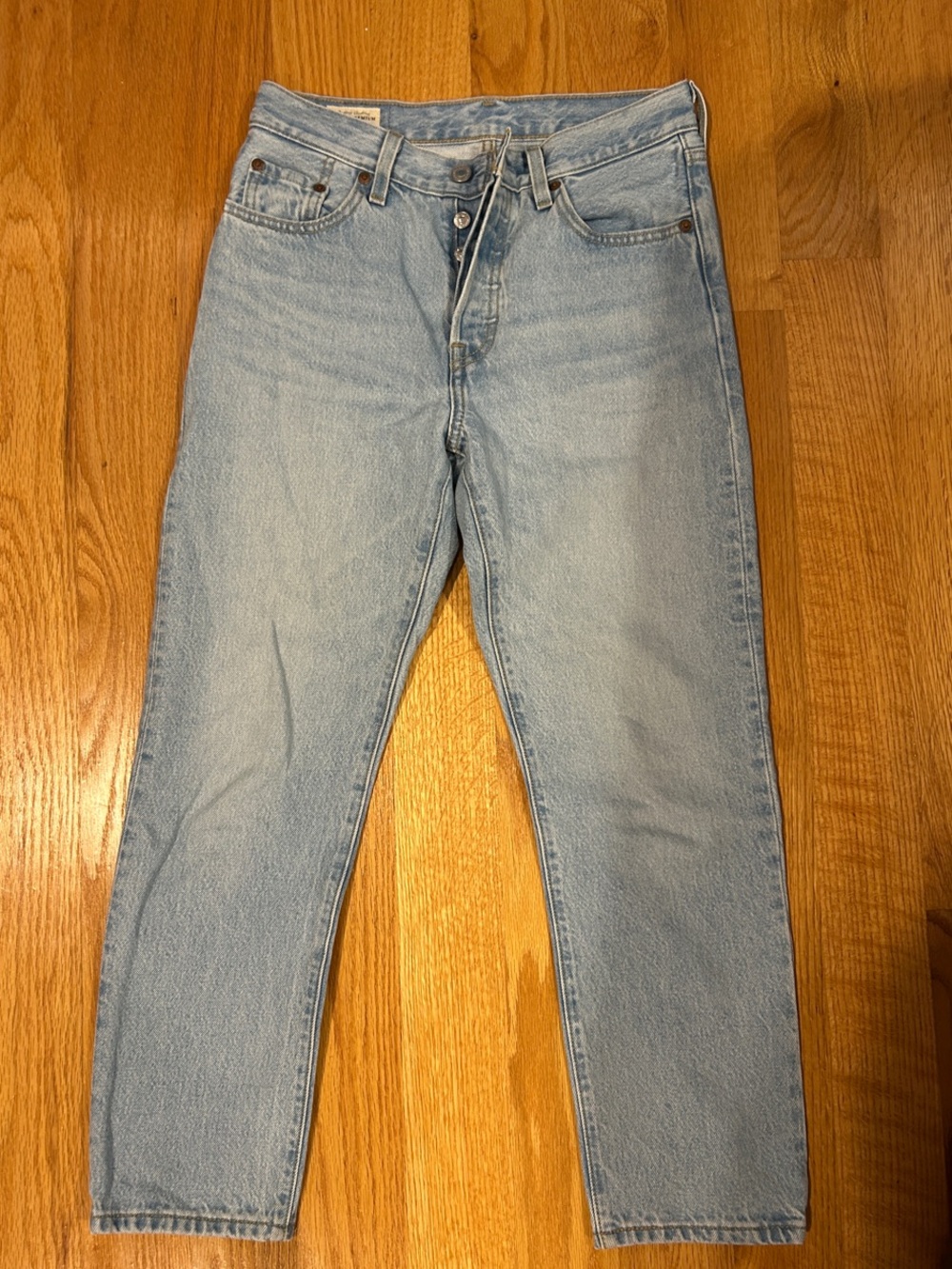 Levi's Light Wash Women's Slim Straight Jeans